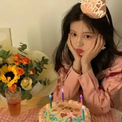 女生头像青春活力