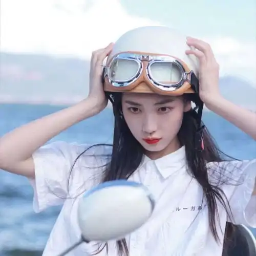 清新唯美女生气质头像