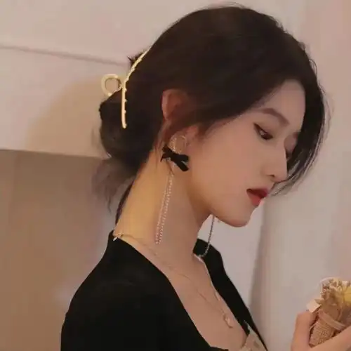 头像特别中意的女生头像