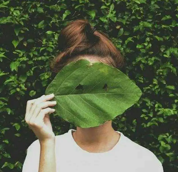 婚前打工挣的钱都交给我妈,结婚那天看到她给我的礼物我哭了