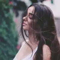 初一女生照片长发微信头像图片大全