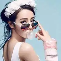 吹泡泡糖女生唯美头像小清新微信头像图片大全