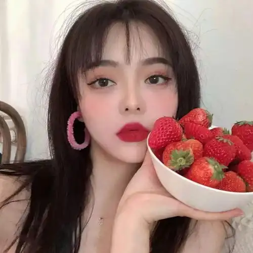值得长期不换的头像女旺