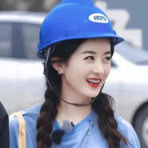 今日头像丨活在当下尽善尽美