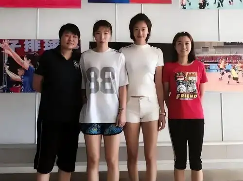恭喜中国女排又一美女大婚,模特身材超惠若琪,收获甜蜜爱情