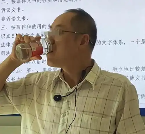 回顾两名13岁女生在校投毒,致23名同学送医洗胃,只为报复班主任