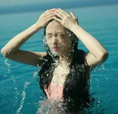 女生独自去买套套时在想什么