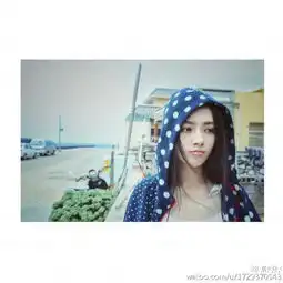 白衣黑裙长发如瀑郭碧婷在海边走走就成风景