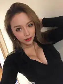 分手网红邢晓瑶称互相还爱刘硕她没出轨