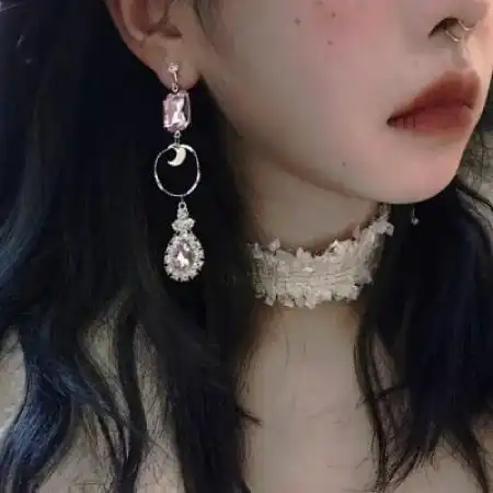 暗黑高冷头像女背影真人