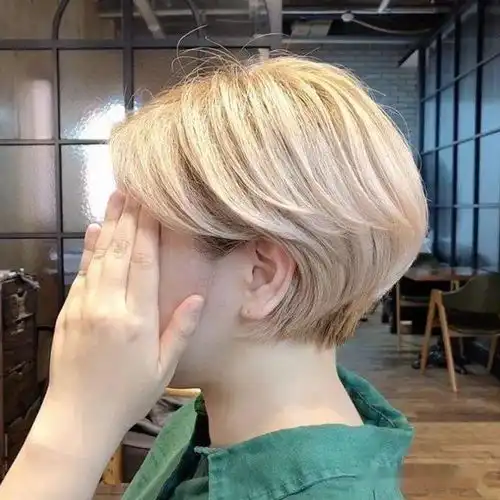 美感短发,剪短发的女生更性感