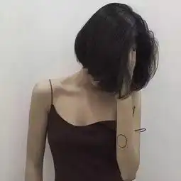 短发女生才能体会的事剪了短发却想留长发你对短发腻了也无计可施...