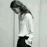 精致的欧美小姑娘头像高清简约精致的欧美姑娘头像
