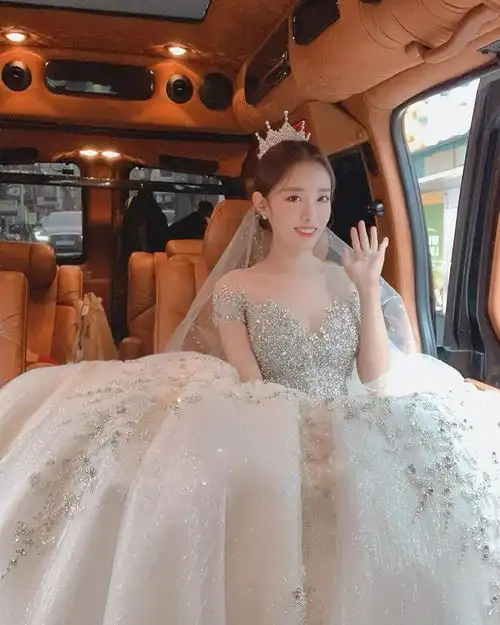 12星座白色婚纱,快来寻纱,看看专属于你的那款