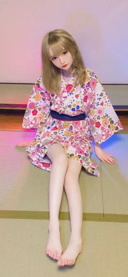 最近很火的壁纸小姐姐高清渣男专用女孩真人壁纸