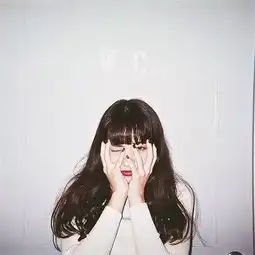 不爱上镜的害羞妹子可以这么拍照