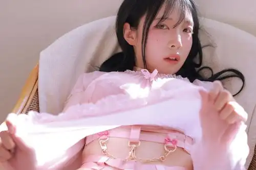 日本清纯美女福利图前凸后翘谁能拒绝