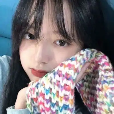 优质女头我就站在这里不争不抢看着你爱别人.