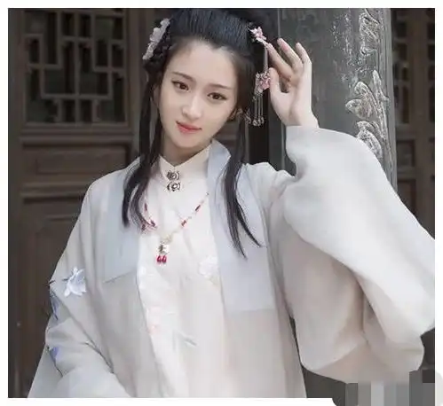 心理学4款汉服,你最想穿哪件测你的初恋叫什么