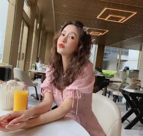16岁的头像女生可爱萌身