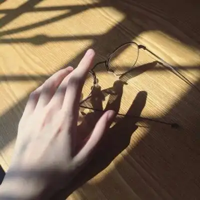 可爱女生的手控