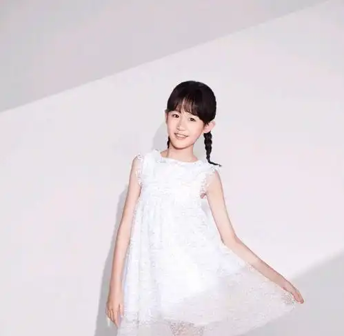 一家四口的头像两女儿鲍
