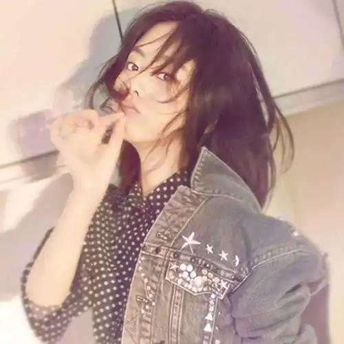 红人馆丨谭松韵的少女感把刘昊然迷得不行,相差七岁又怎样