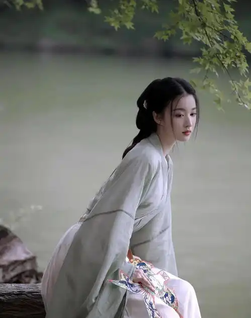 尚食女演员戏里戏外反差有多大戏里土掉渣,戏外貌美如花
