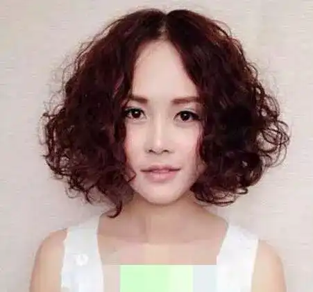 短发小美女图片头像女生