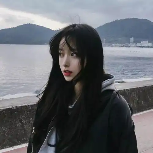 女性山水头像寓意女生
