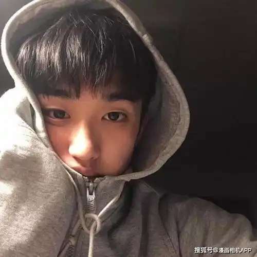 男女头像接个吻吧我请你