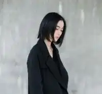 短发背影手绘图片女生微信头像图片大全