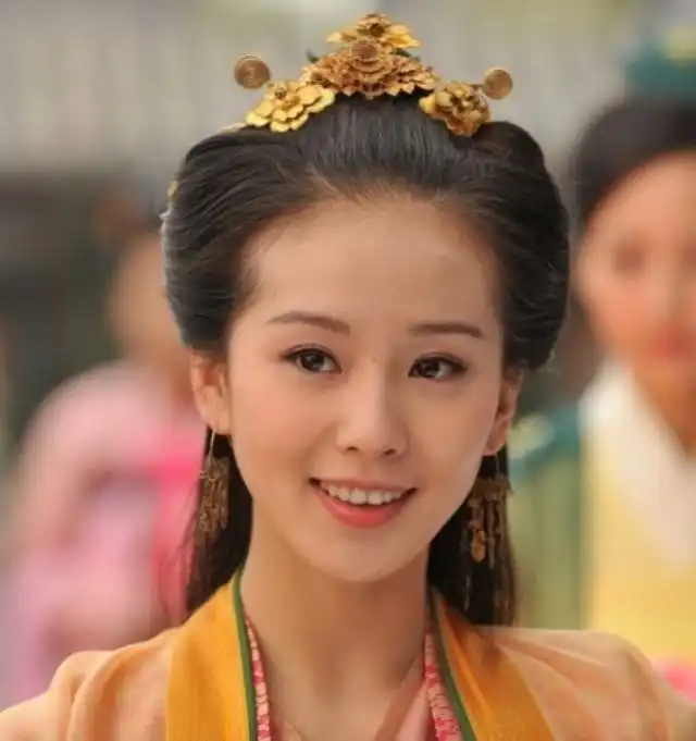 盘点古装中笑容最灿烂的女星,赵丽颖没心没肺
