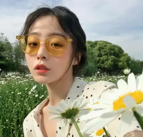 偷偷谈恋爱的初中生,通常有这3种表现,家长看你还不承认