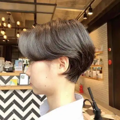 美感短发,剪短发的女生更性感