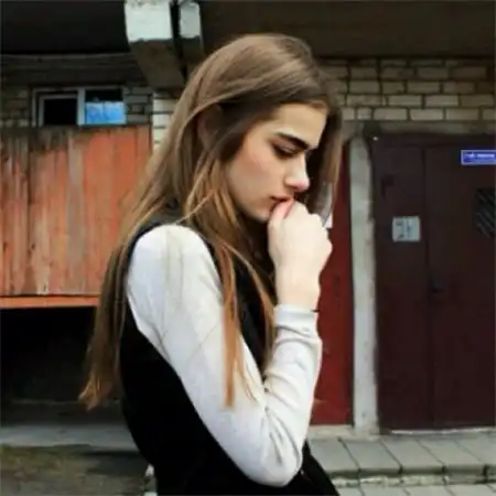 成熟高冷欧美女生头像,有着一颗蠢蠢欲动的心