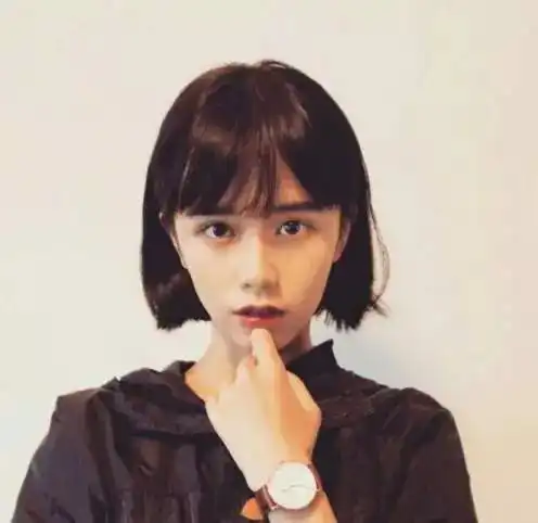 温柔感爆棚的发型,了解一下适合所有脸型