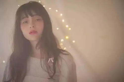 不高不美没关系,会摆厌世脸就是好模特