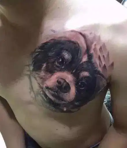 热恋时纹了女友的头像,分手后,图案变成了一只狗...