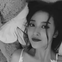 qq头像黑白女生冷酷孤独爱而不得最心酸了吧