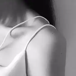 爱锁骨文艺