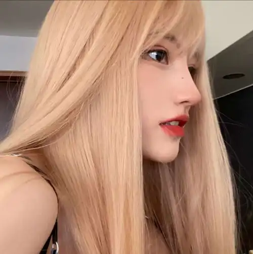 女生头像真人高冷御姐不