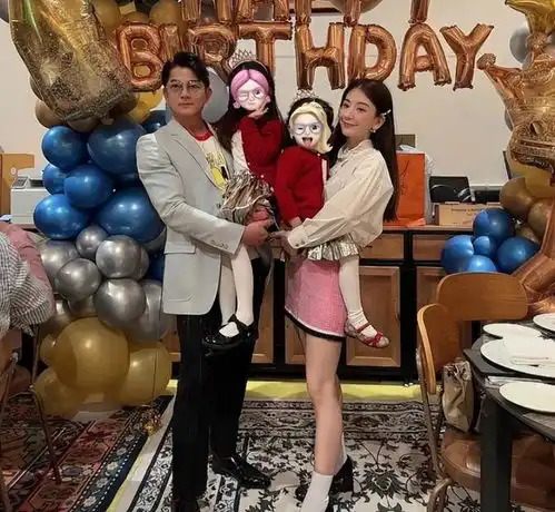 郭富城一家四口香港过年俩女儿随爸太可爱,方媛没回娘家引热议