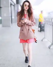 宋祖儿也太可爱了吧,前一秒冷酷帅气,下一秒就成了迷妹了