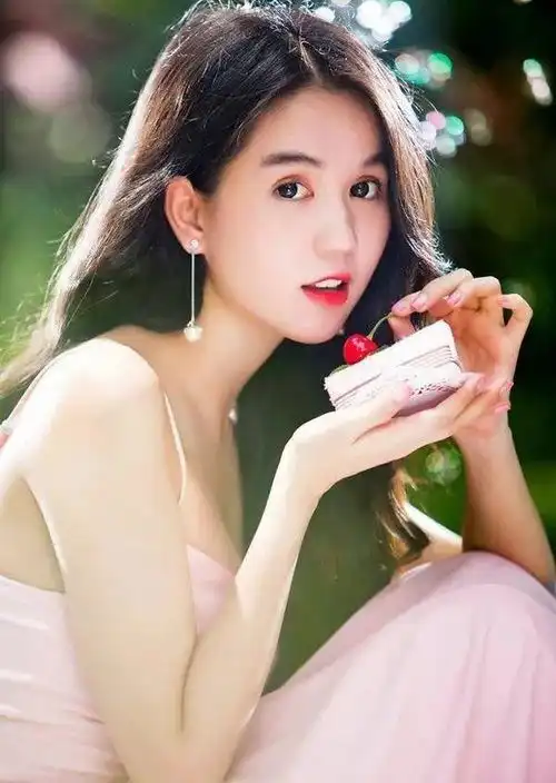 妩媚妖娆女生头像真人美