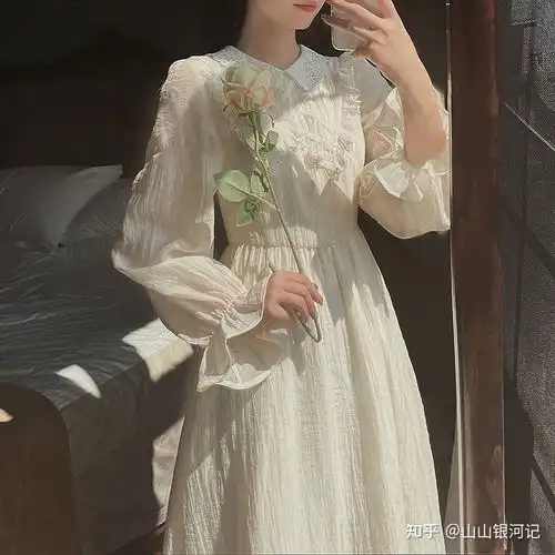 适合春秋穿的裙子