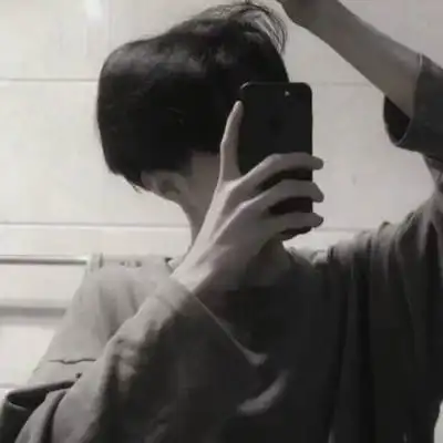 失恋的头像男生心碎伤心分手照片伤感图片男