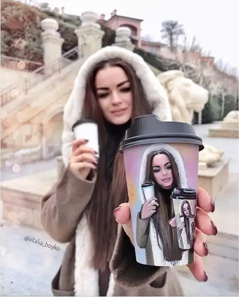 精致的女人太可怕了她的咖啡杯系列画风靡ins,手绘旅行照惊艳网友