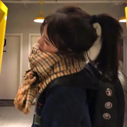 结婚以后,人在慢慢退化恋爱的能力袜子
