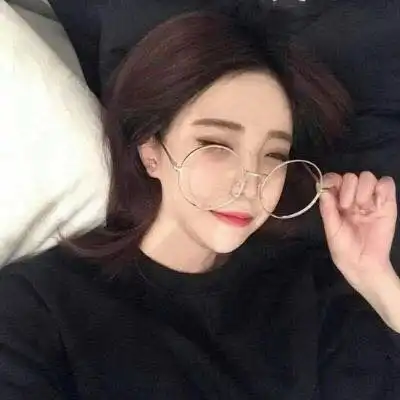 微信头像女生霸气高冷戴眼镜斯文女生头像图片